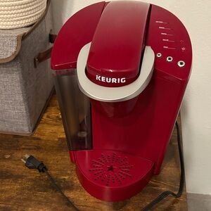 Keurig Bold Red Coffee Brewer - RARE FIND